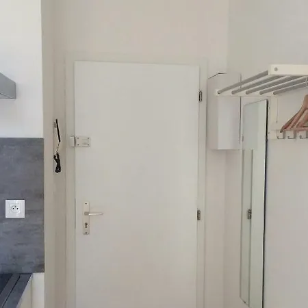 Lola Apartment *