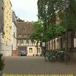 Lola Strasbourg